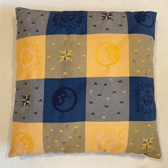 EUC Vintage Handmade Pillow Covers - Celestial Pattern Set of 2 - Picture 8 of 10
